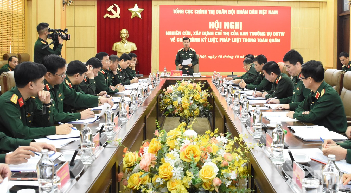 Nghiên cứu, xây dựng Chỉ thị của Ban Thường vụ Quân ủy Trung ương về chấp hành kỷ luật, pháp luật trong toàn quân